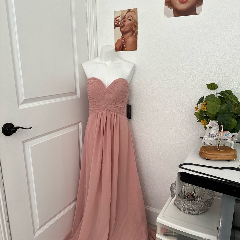 Elegant Pink Strapless Evening Gown